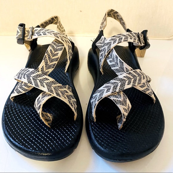 Chaco Shoes - Chaco’s women’s Sandals size 6 black & white